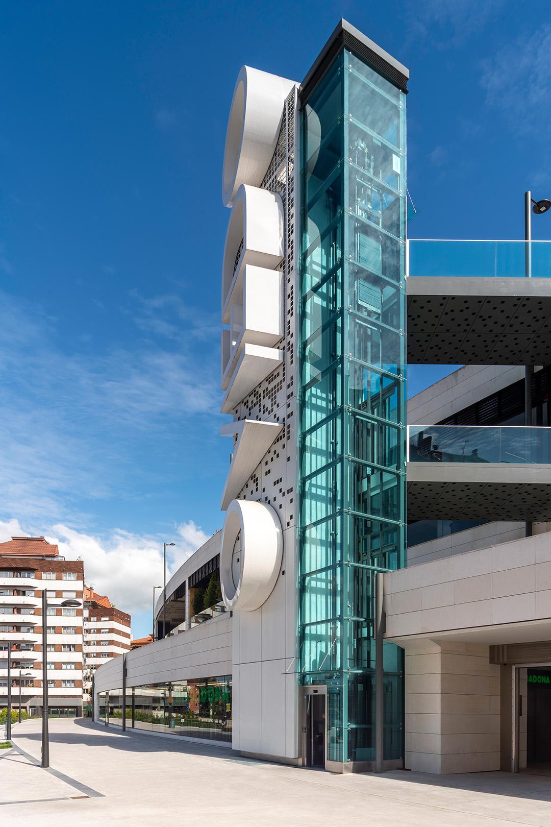 Leisure, Culture, Gastronomy, and Sports – El Vasco Boulevard in Oviedo by Verónica Durán Sela