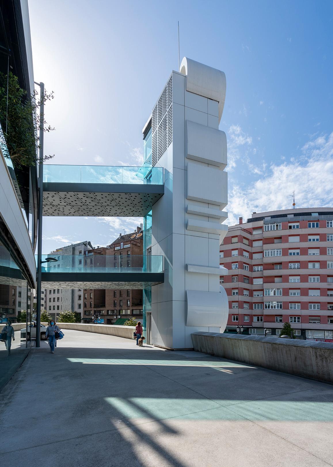 Leisure, Culture, Gastronomy, and Sports – El Vasco Boulevard in Oviedo by Verónica Durán Sela